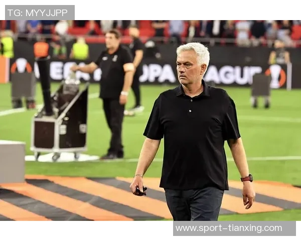 前裁判质疑马林犯规判罚过于严厉认为身体接触不足以判罚点球